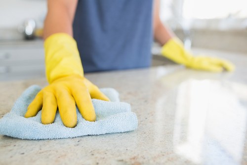 Kitchen deep cleaning during a Barnes tenancy handover